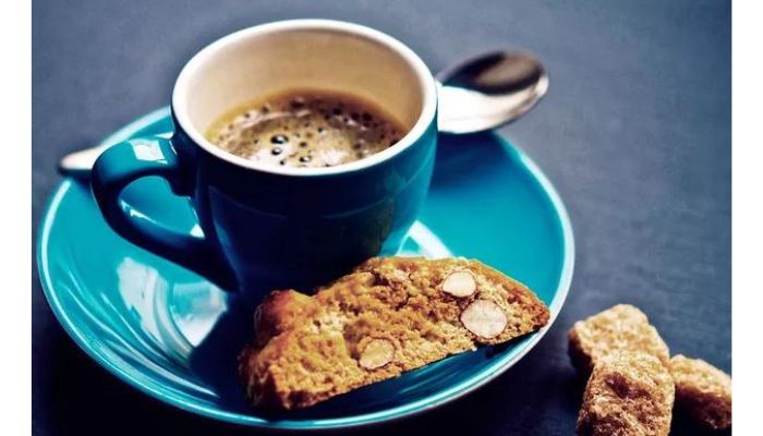 'Cafezinho' custa 10% do valor de uma refeição completa no Brasil em 2022 